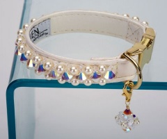 Cream Funk Collar<br />