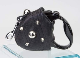 Spike Black Retractable Leash<br />