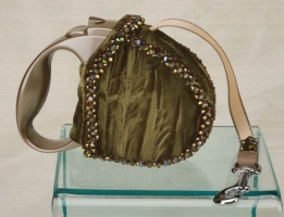 Olive Posh Retractable Leash<br />
