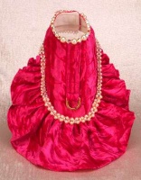 Raspberry Ruffle Flounce<br />